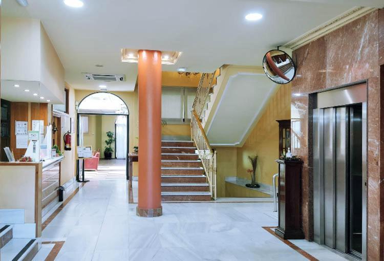 Hostal Plaza Mayor Torrejón de Ardoz Esterno foto
